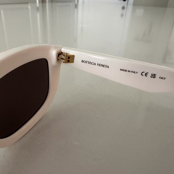 Bottega Veneta Eyewear - Picture 8 of 9